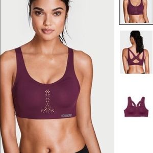 VS Angel Max sports bra